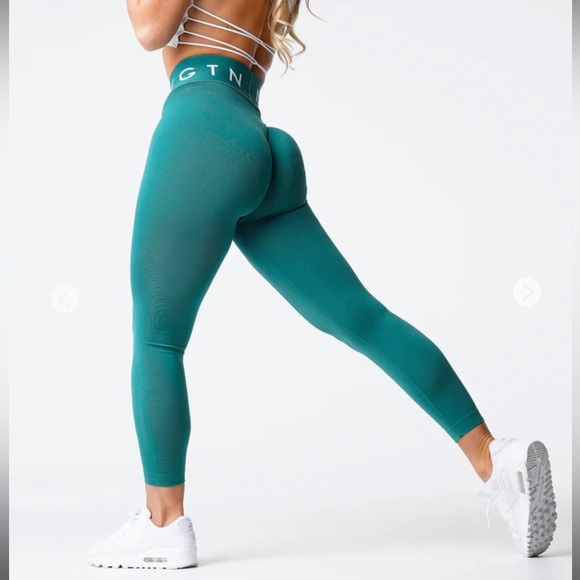 NVGTN Pants - NVGTN Emerald Green Sport Seamless Leggings Size Medium